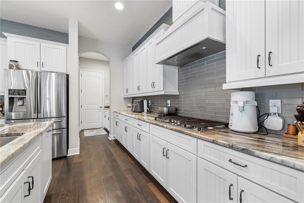 For Sale: $875,000 (7 beds, 5 baths, 4846 Square Feet)