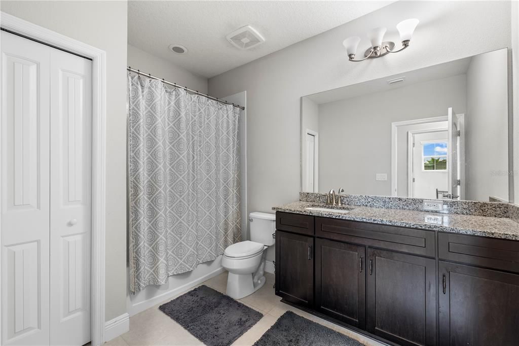 For Sale: $875,000 (7 beds, 5 baths, 4846 Square Feet)