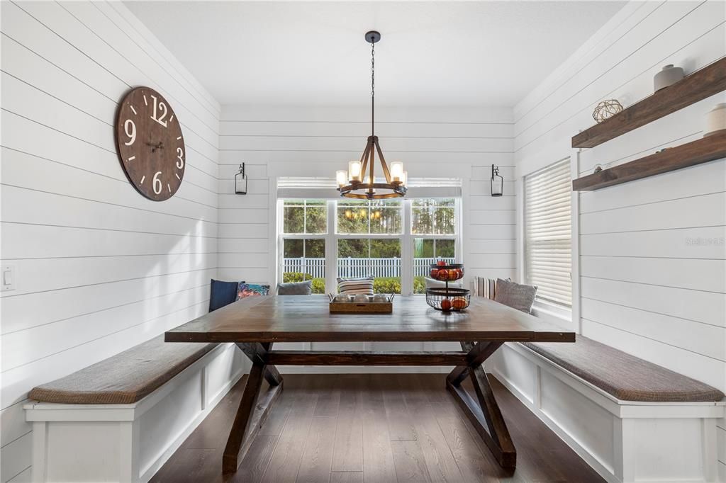For Sale: $875,000 (7 beds, 5 baths, 4846 Square Feet)