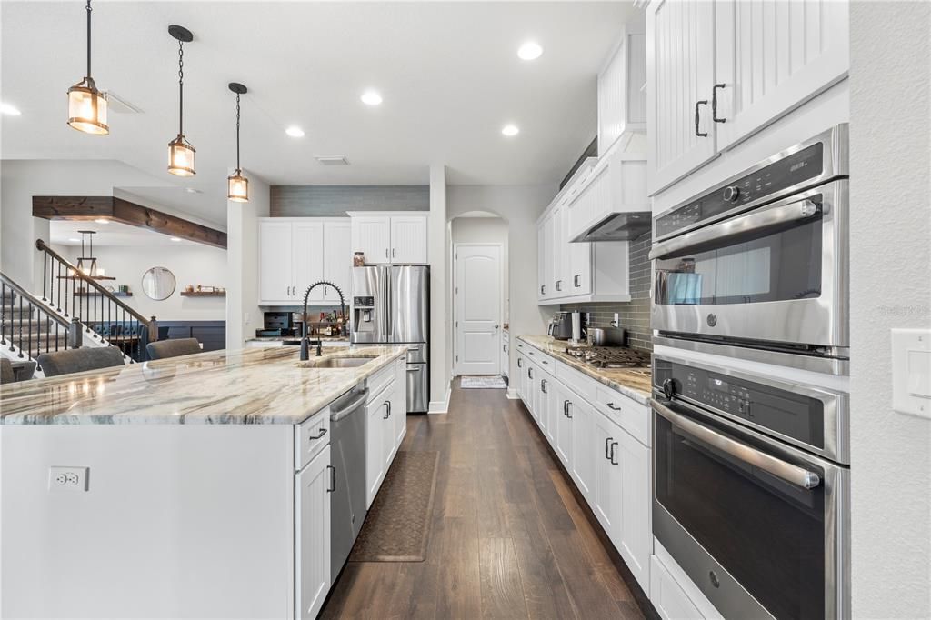 For Sale: $875,000 (7 beds, 5 baths, 4846 Square Feet)