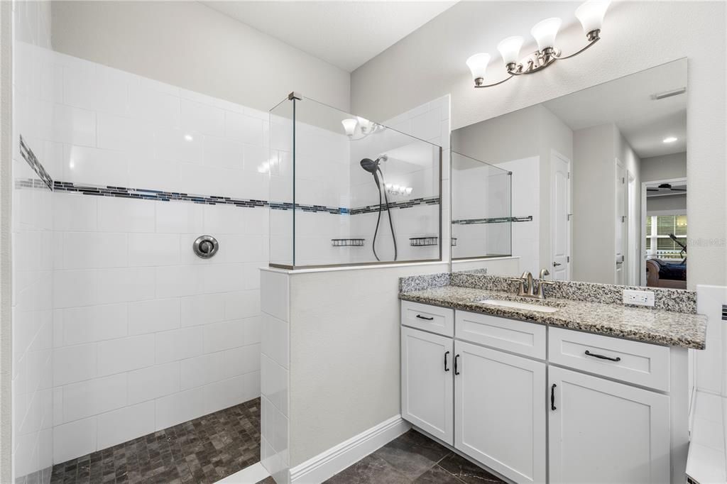 For Sale: $875,000 (7 beds, 5 baths, 4846 Square Feet)