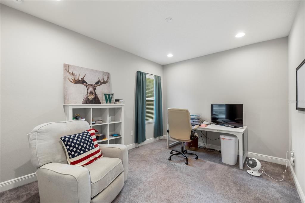 For Sale: $875,000 (7 beds, 5 baths, 4846 Square Feet)