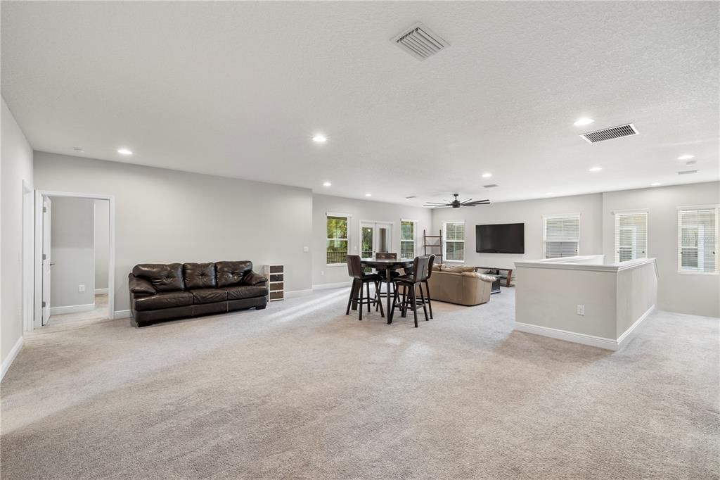 For Sale: $875,000 (7 beds, 5 baths, 4846 Square Feet)