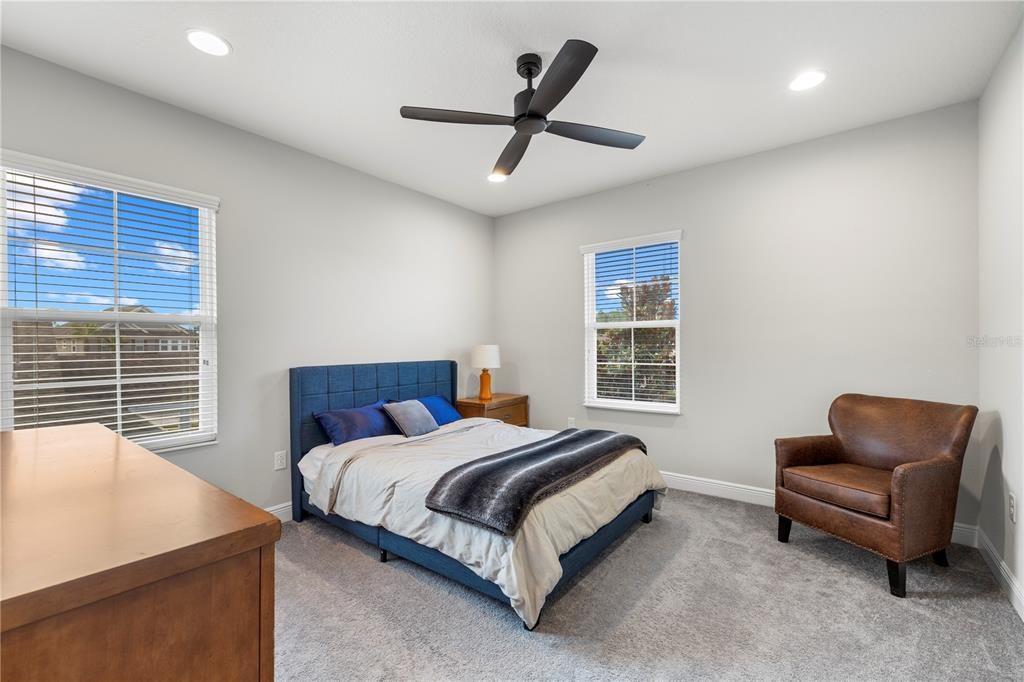 For Sale: $875,000 (7 beds, 5 baths, 4846 Square Feet)