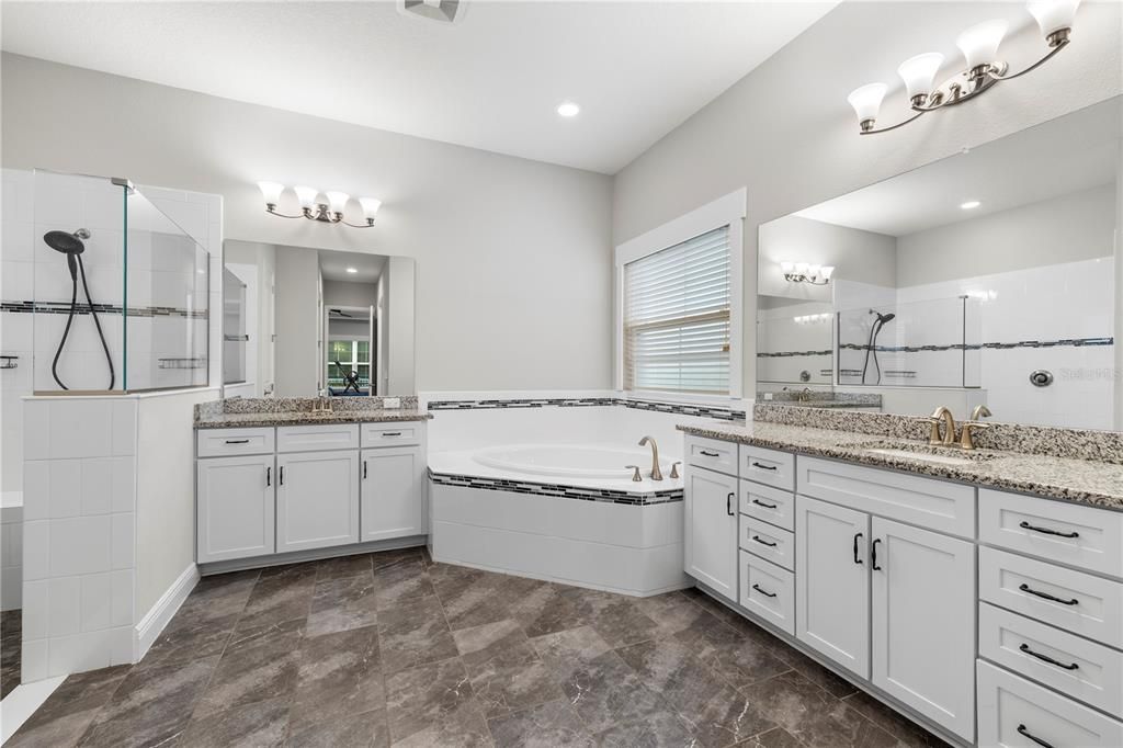 For Sale: $875,000 (7 beds, 5 baths, 4846 Square Feet)