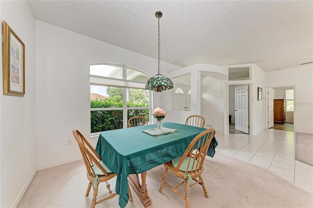 待售: $540,000 (4 贝兹, 2 浴室, 2399 平方英尺)
