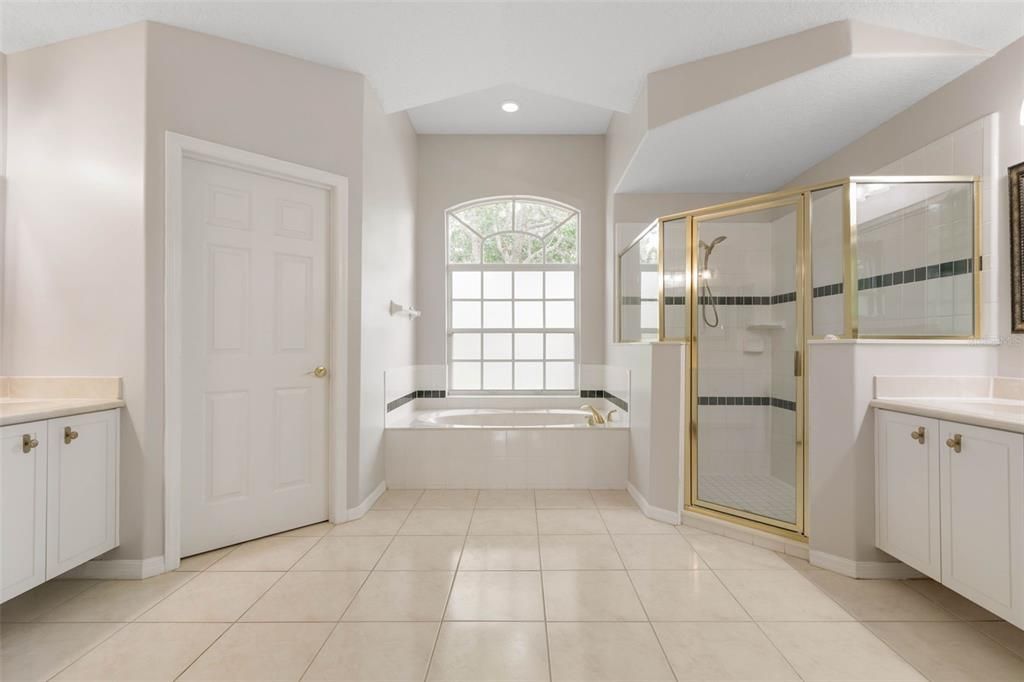 For Sale: $615,000 (4 beds, 2 baths, 2440 Square Feet)