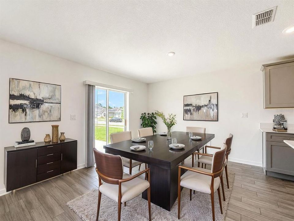 For Rent: $2,500 (4 beds, 2 baths, 1935 Square Feet)