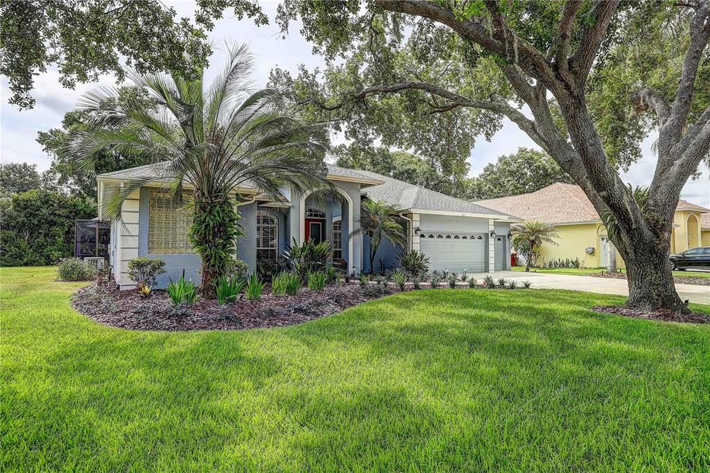 For Sale: $569,990 (4 beds, 3 baths, 2768 Square Feet)