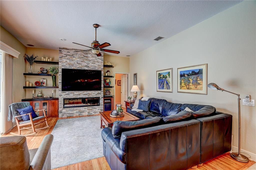 For Sale: $569,990 (4 beds, 3 baths, 2768 Square Feet)