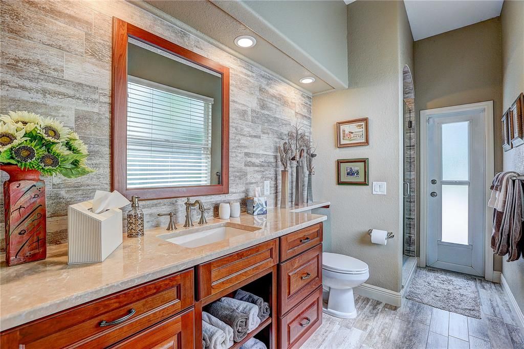 For Sale: $569,990 (4 beds, 3 baths, 2768 Square Feet)