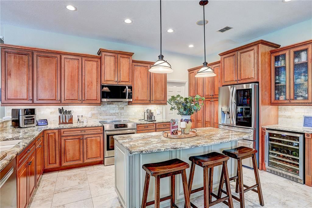 For Sale: $569,990 (4 beds, 3 baths, 2768 Square Feet)