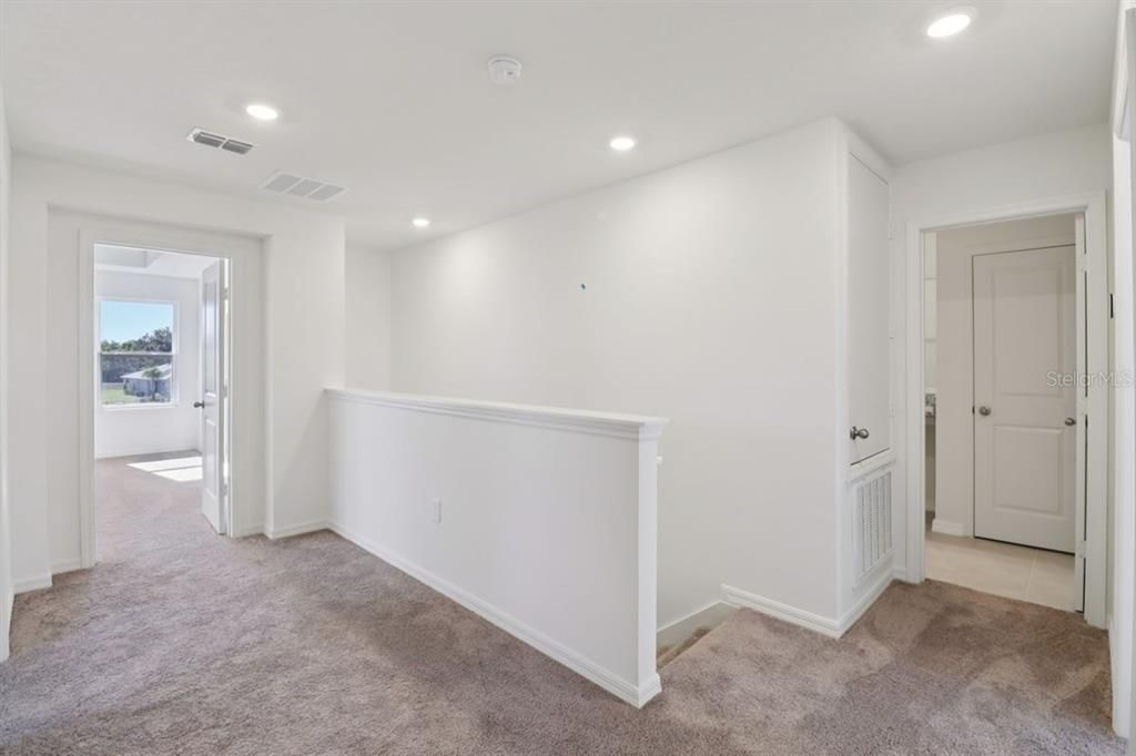 En Venta: $339,793 (4 camas, 2 baños, 2107 Pies cuadrados)