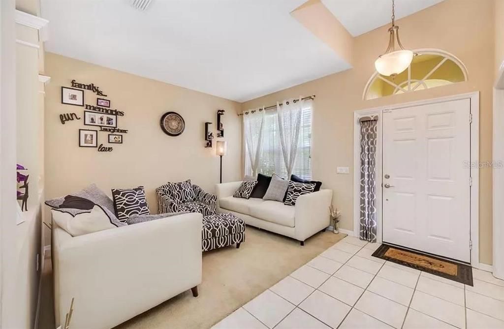 For Rent: $3,500 (4 beds, 2 baths, 2509 Square Feet)