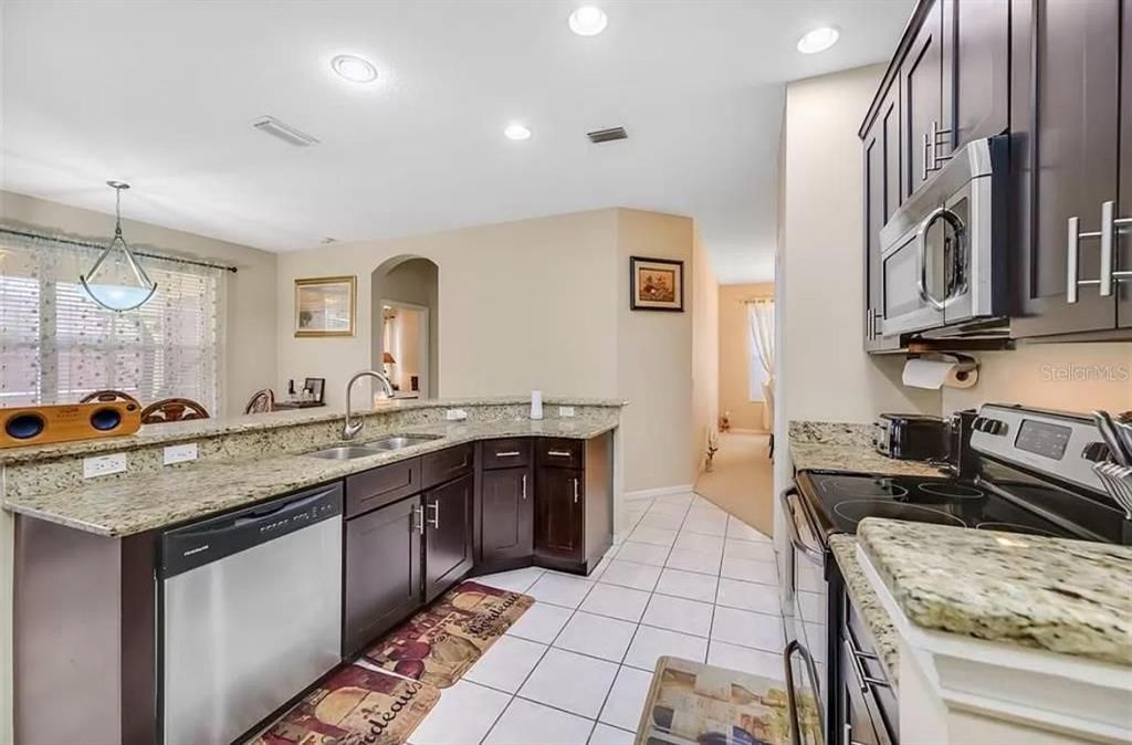 For Rent: $3,500 (4 beds, 2 baths, 2509 Square Feet)
