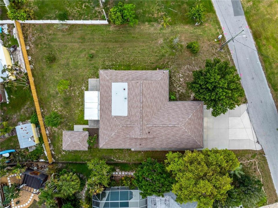 Под контрактом: $525,000 (3 спален, 2 ванн, 1947 Квадратных фут)