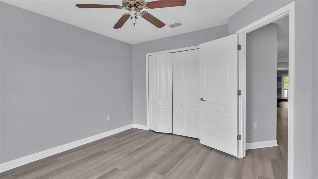 For Sale: $935,000 (6 beds, 4 baths, 4259 Square Feet)