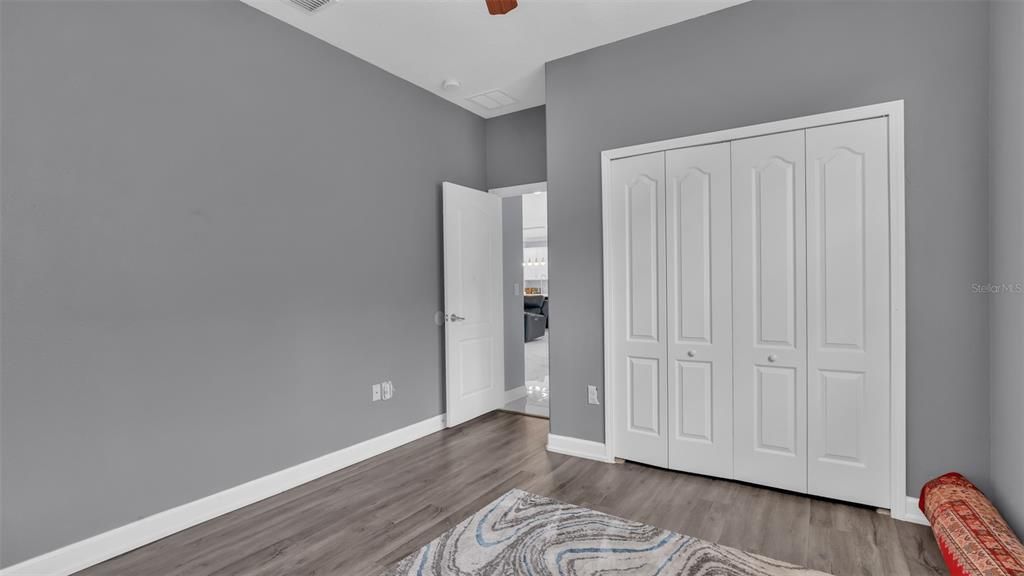 For Sale: $935,000 (6 beds, 4 baths, 4259 Square Feet)