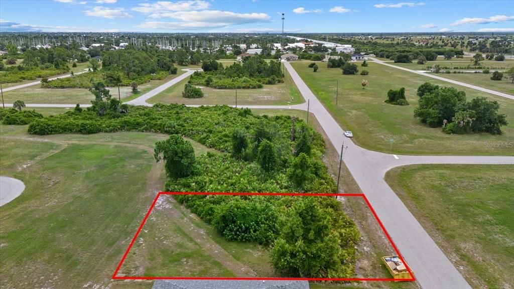 En Venta: $28,900 (0.20 acres)