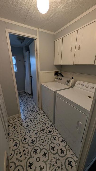 For Rent: $1,350 (2 beds, 2 baths, 1350 Square Feet)