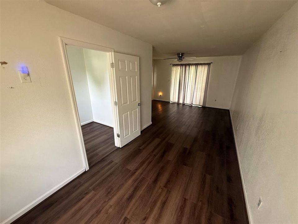 На продажу: $190,000 (2 спален, 2 ванн, 1380 Квадратных фут)