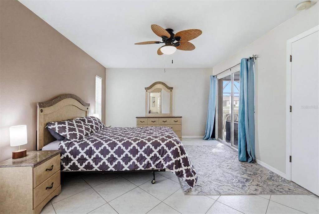 En Venta: $385,000 (3 camas, 2 baños, 1757 Pies cuadrados)