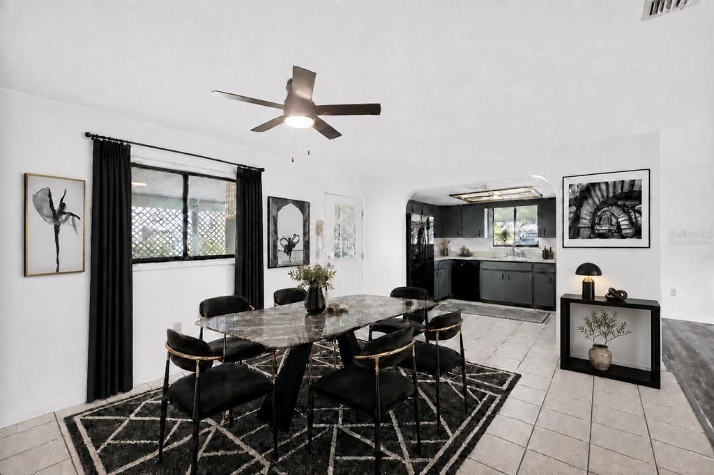 En Venta: $159,000 (2 camas, 2 baños, 1144 Pies cuadrados)