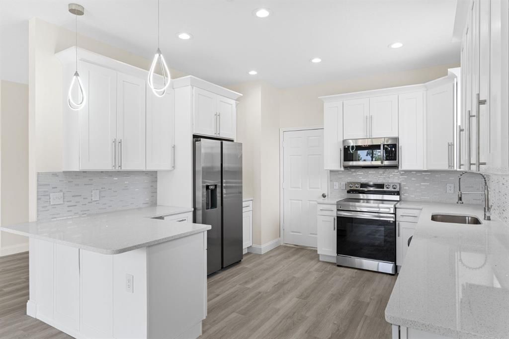 For Sale: $459,000 (3 beds, 2 baths, 2575 Square Feet)