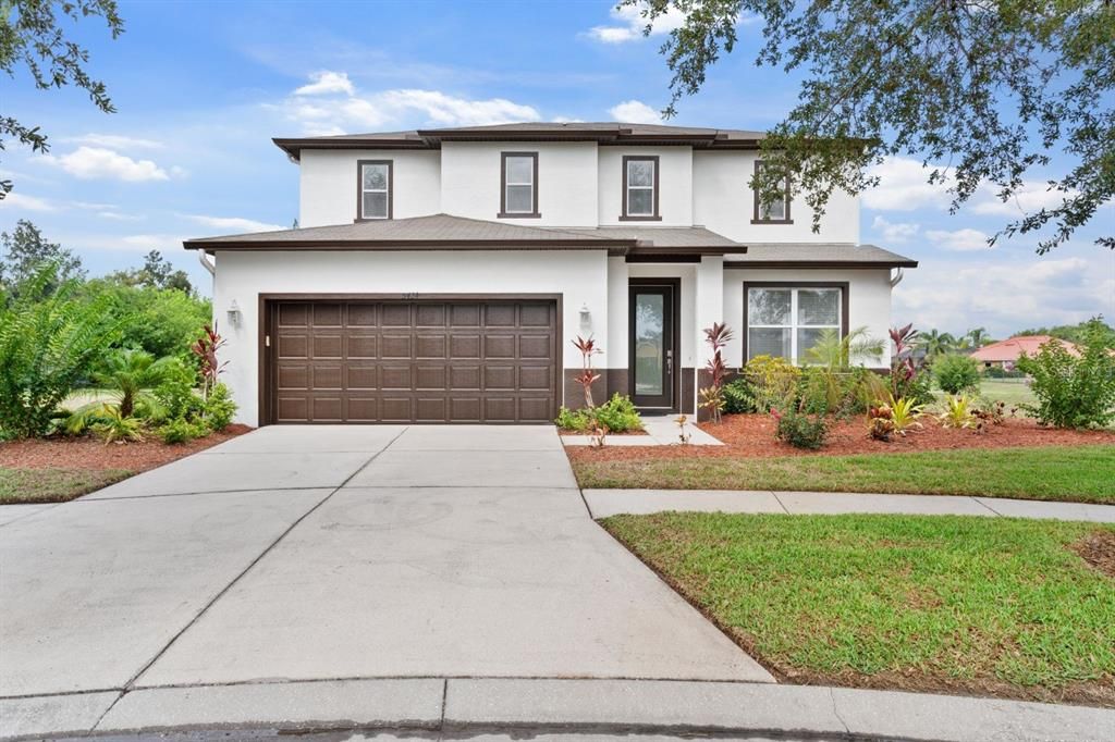 For Sale: $459,000 (3 beds, 2 baths, 2575 Square Feet)