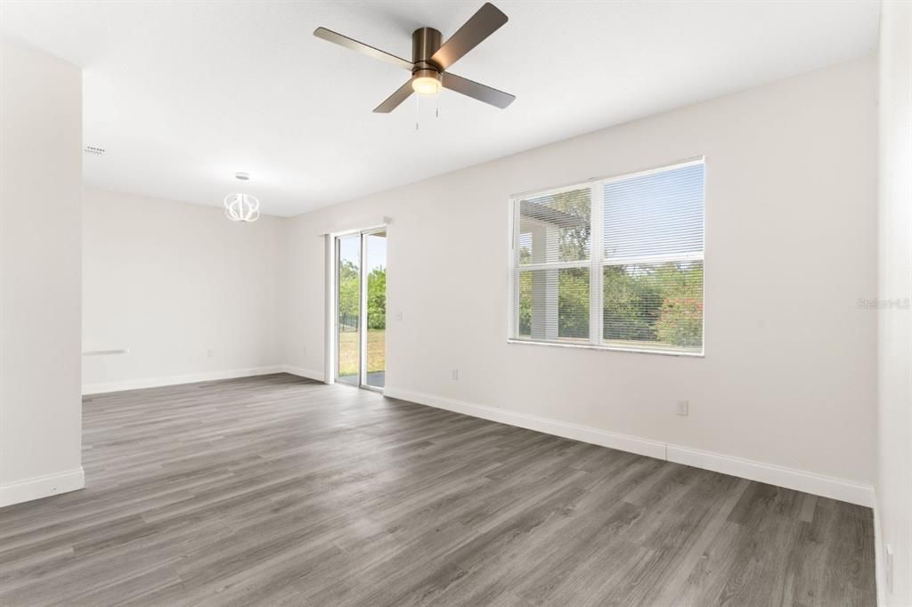 For Sale: $459,000 (3 beds, 2 baths, 2575 Square Feet)
