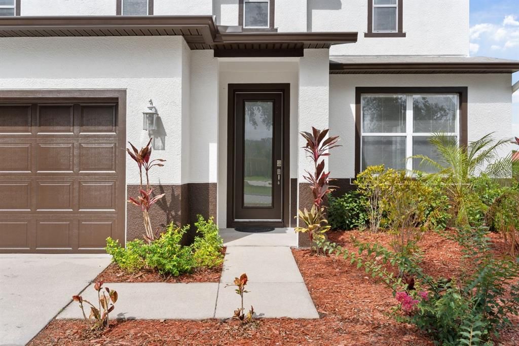 For Sale: $459,000 (3 beds, 2 baths, 2575 Square Feet)