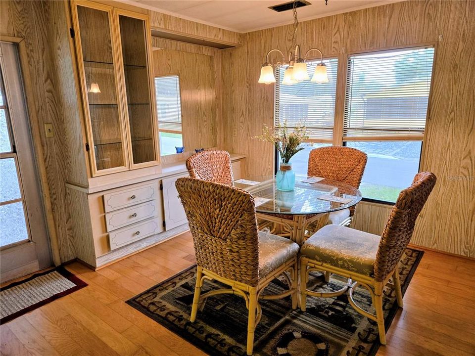 For Sale: $87,000 (2 beds, 2 baths, 1056 Square Feet)