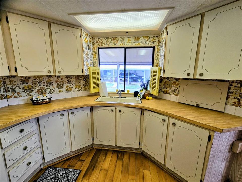 For Sale: $87,000 (2 beds, 2 baths, 1056 Square Feet)