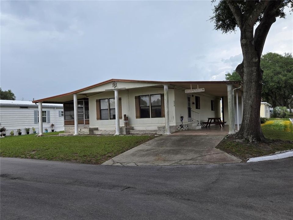 For Sale: $87,000 (2 beds, 2 baths, 1056 Square Feet)
