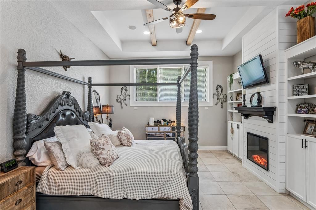 For Sale: $2,750,000 (6 beds, 5 baths, 6200 Square Feet)