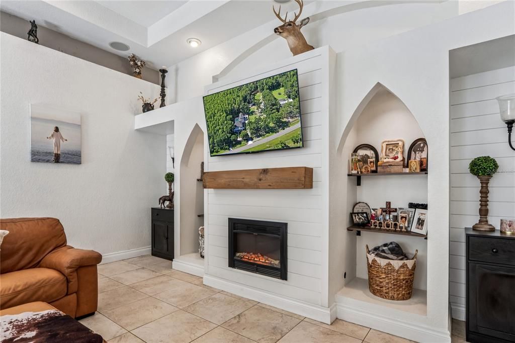 For Sale: $2,750,000 (6 beds, 5 baths, 6200 Square Feet)