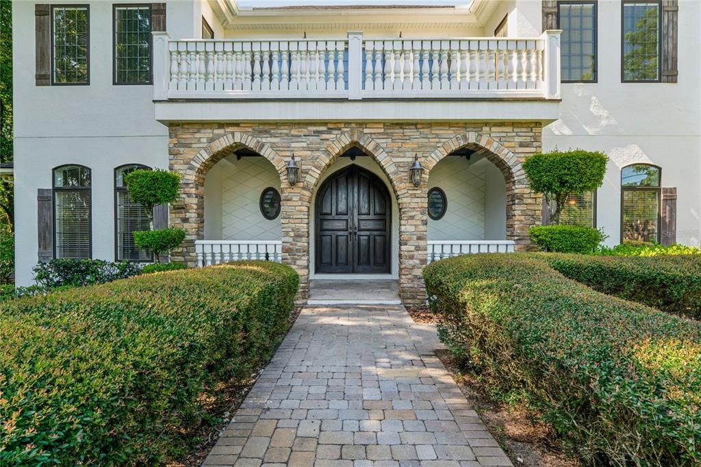 For Sale: $2,750,000 (6 beds, 5 baths, 6200 Square Feet)
