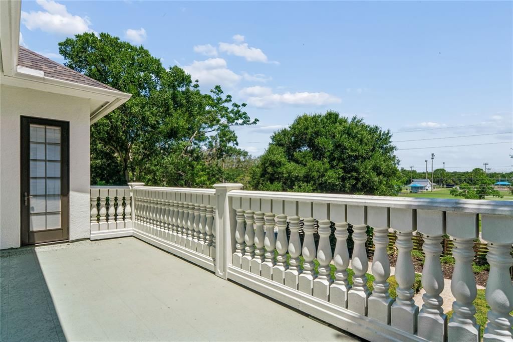 For Sale: $2,750,000 (6 beds, 5 baths, 6200 Square Feet)