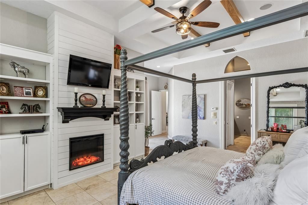 For Sale: $2,750,000 (6 beds, 5 baths, 6200 Square Feet)