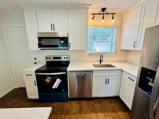 В аренду: $2,300 (2 спален, 1 ванн, 1100 Квадратных фут)