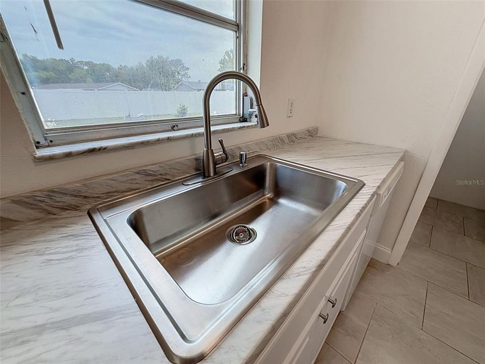 For Rent: $1,500 (2 beds, 2 baths, 1170 Square Feet)