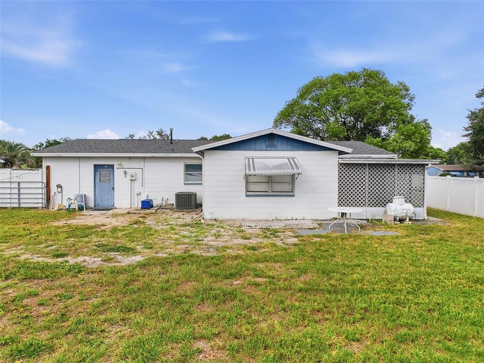 For Rent: $1,500 (2 beds, 2 baths, 1170 Square Feet)