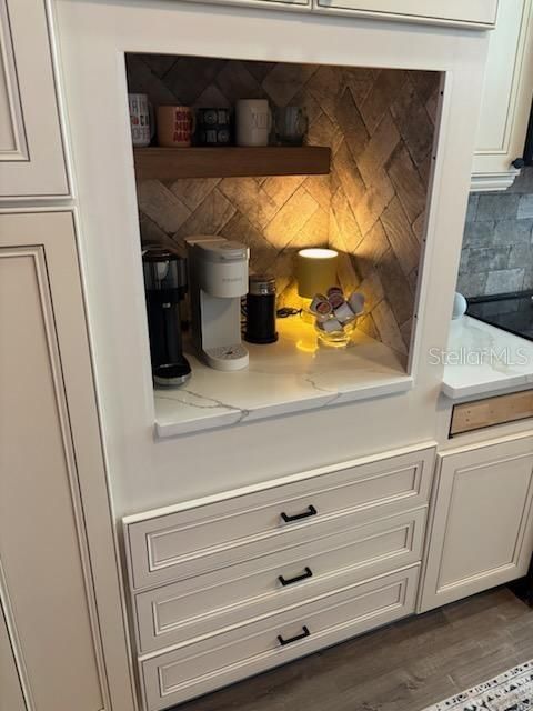 For Rent: $6,800 (2 beds, 2 baths, 1064 Square Feet)