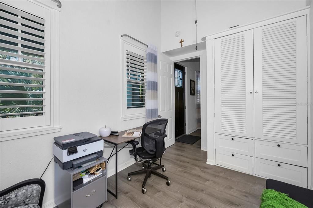 For Rent: $6,800 (2 beds, 2 baths, 1064 Square Feet)