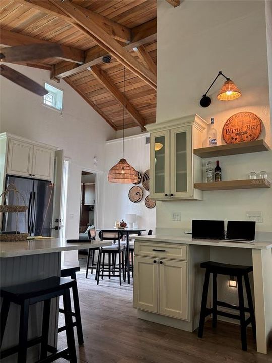 For Rent: $6,800 (2 beds, 2 baths, 1064 Square Feet)