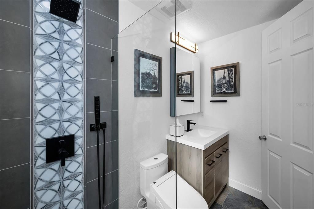 For Rent: $6,800 (2 beds, 2 baths, 1064 Square Feet)