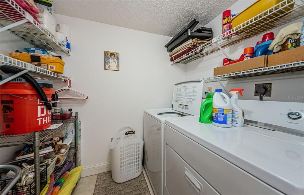 For Rent: $2,995 (2 beds, 2 baths, 1085 Square Feet)