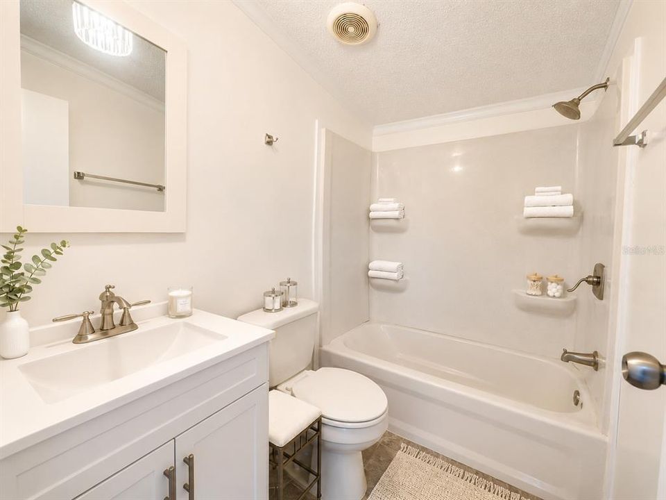 For Sale: $140,000 (3 beds, 2 baths, 1248 Square Feet)
