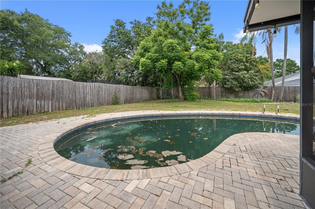 For Sale: $385,000 (3 beds, 2 baths, 1308 Square Feet)