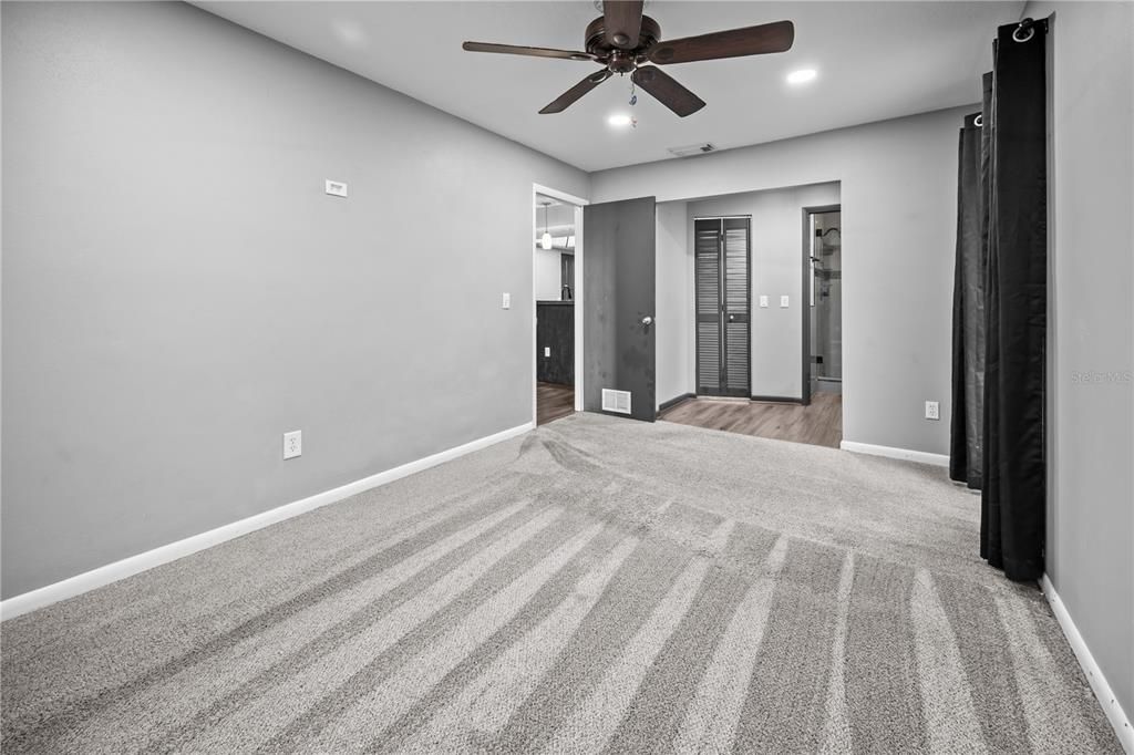 For Sale: $385,000 (3 beds, 2 baths, 1308 Square Feet)